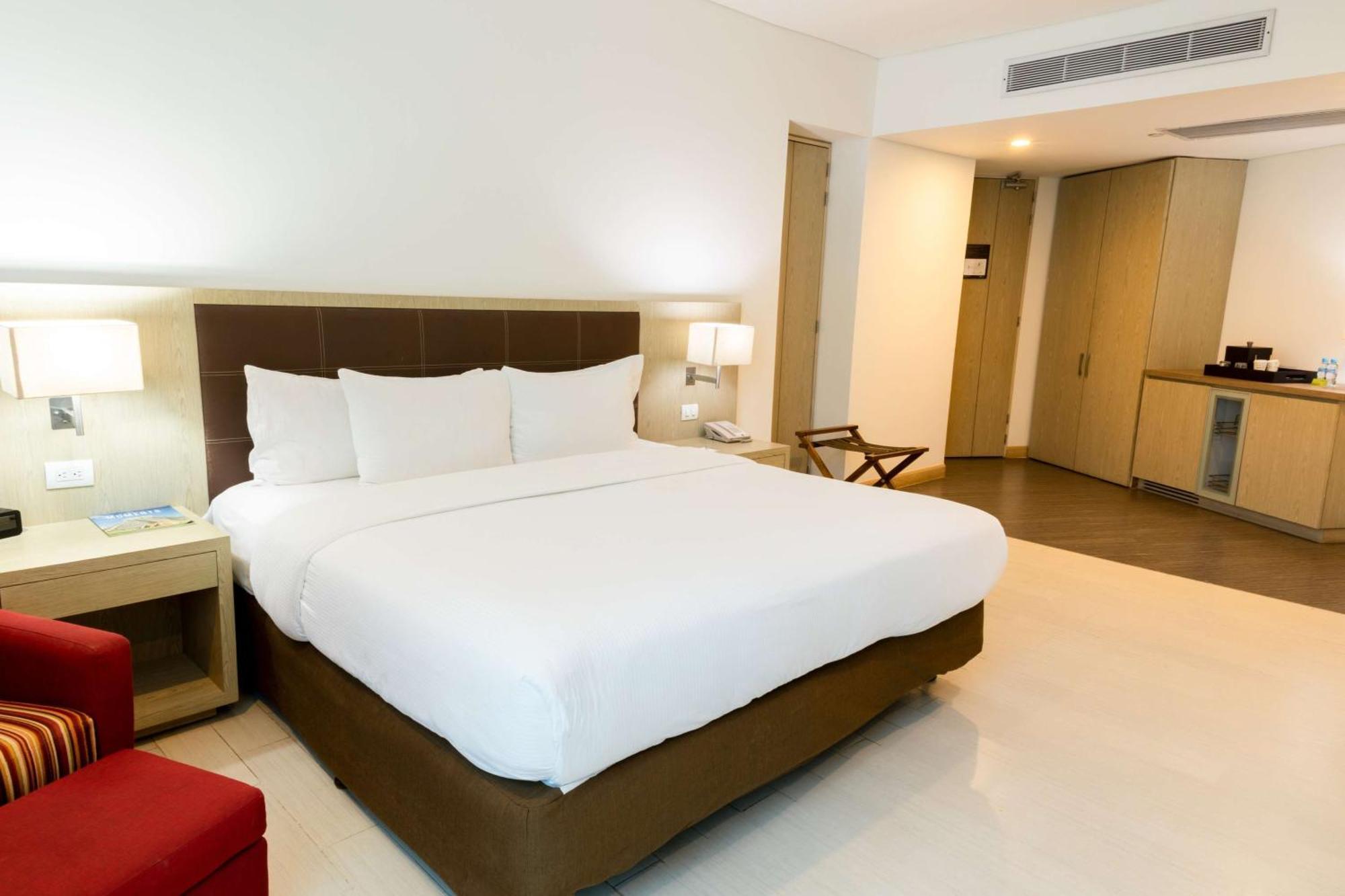 Hilton Garden Inn Barranquilla מראה חיצוני תמונה