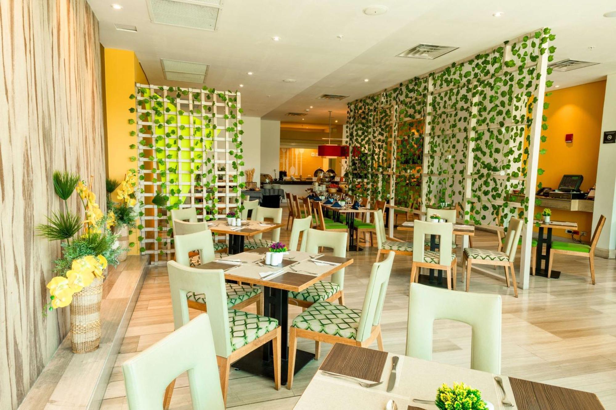 Hilton Garden Inn Barranquilla מראה חיצוני תמונה