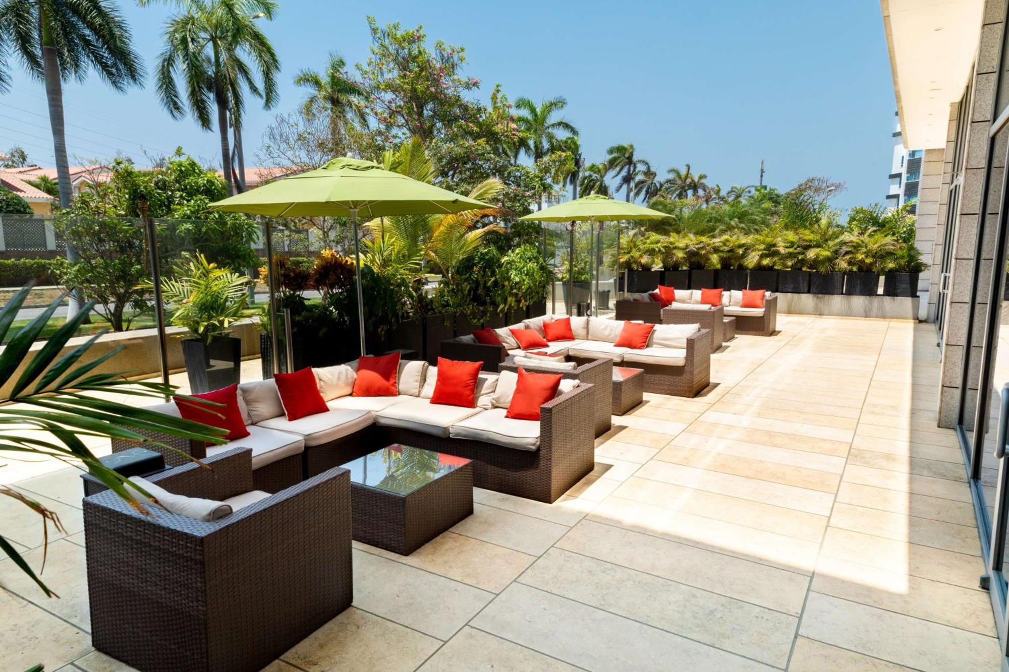 Hilton Garden Inn Barranquilla מראה חיצוני תמונה