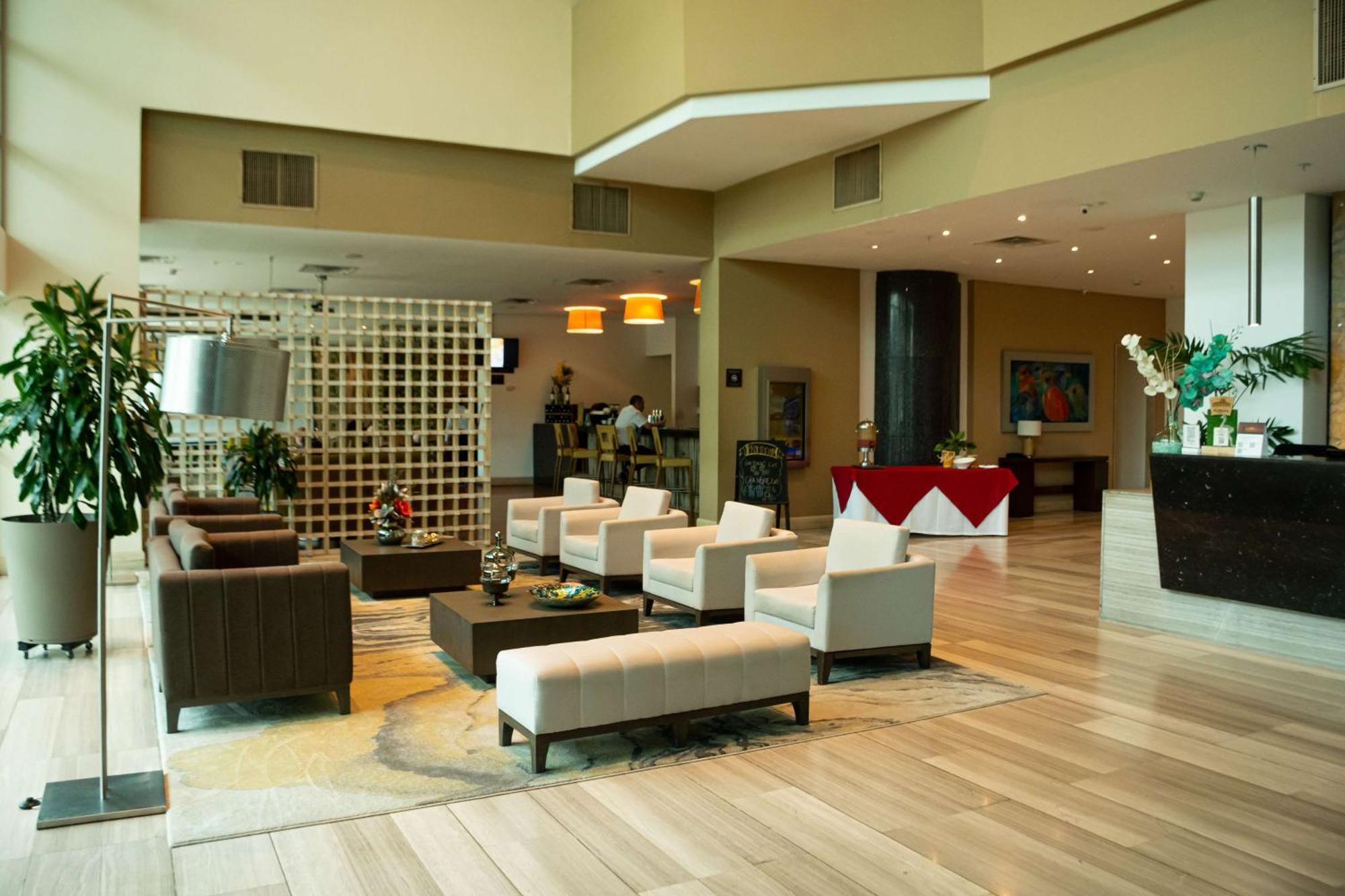 Hilton Garden Inn Barranquilla מראה חיצוני תמונה